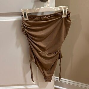 Sleeveless body suit